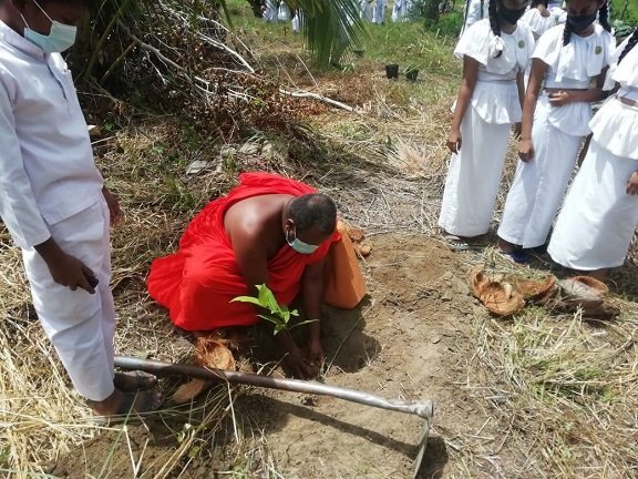 ග්‍රාමීය පරිසර කමිටුව පිහිටුවීම හා රුක් රෝපණ වැඩසටහන